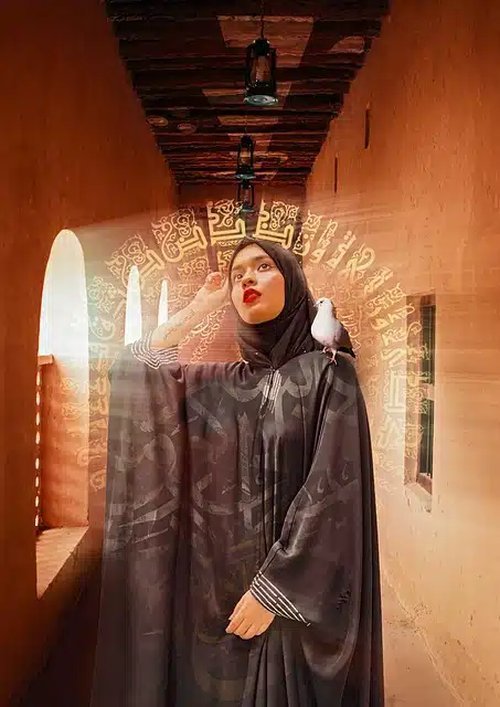 L’Abaya : un vêtement traditionnel pour les femmes musulmanes
